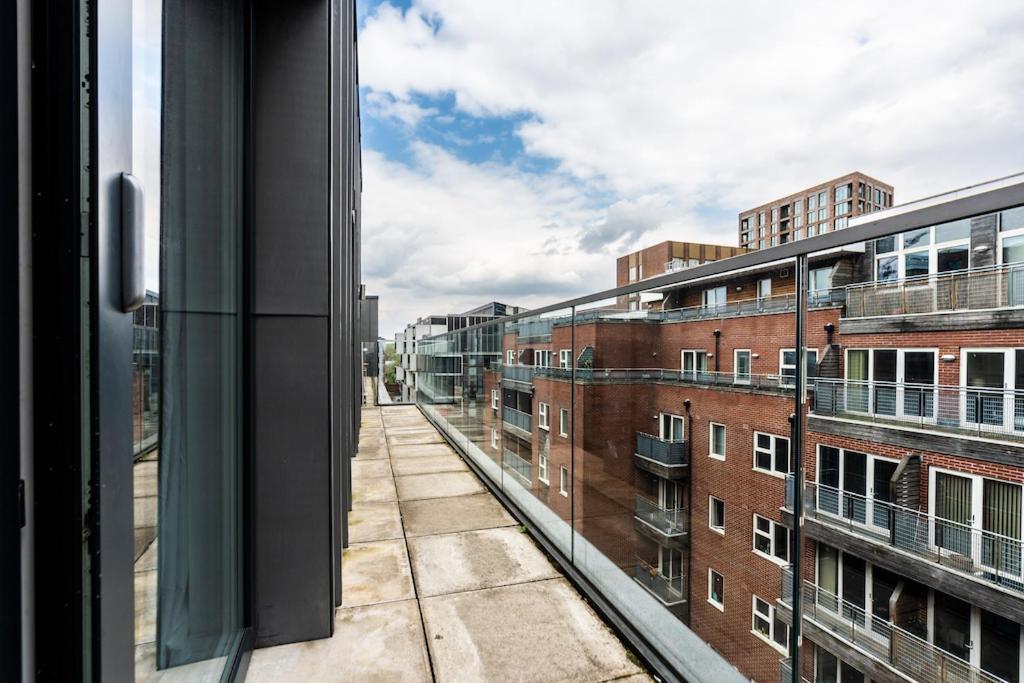 City Living Penthouse Apartment With Parking 맨체스터 외부 사진