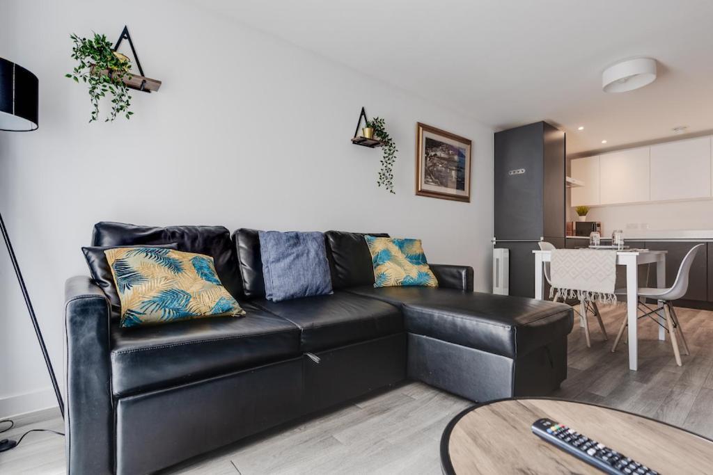 City Living Penthouse Apartment With Parking 맨체스터 외부 사진